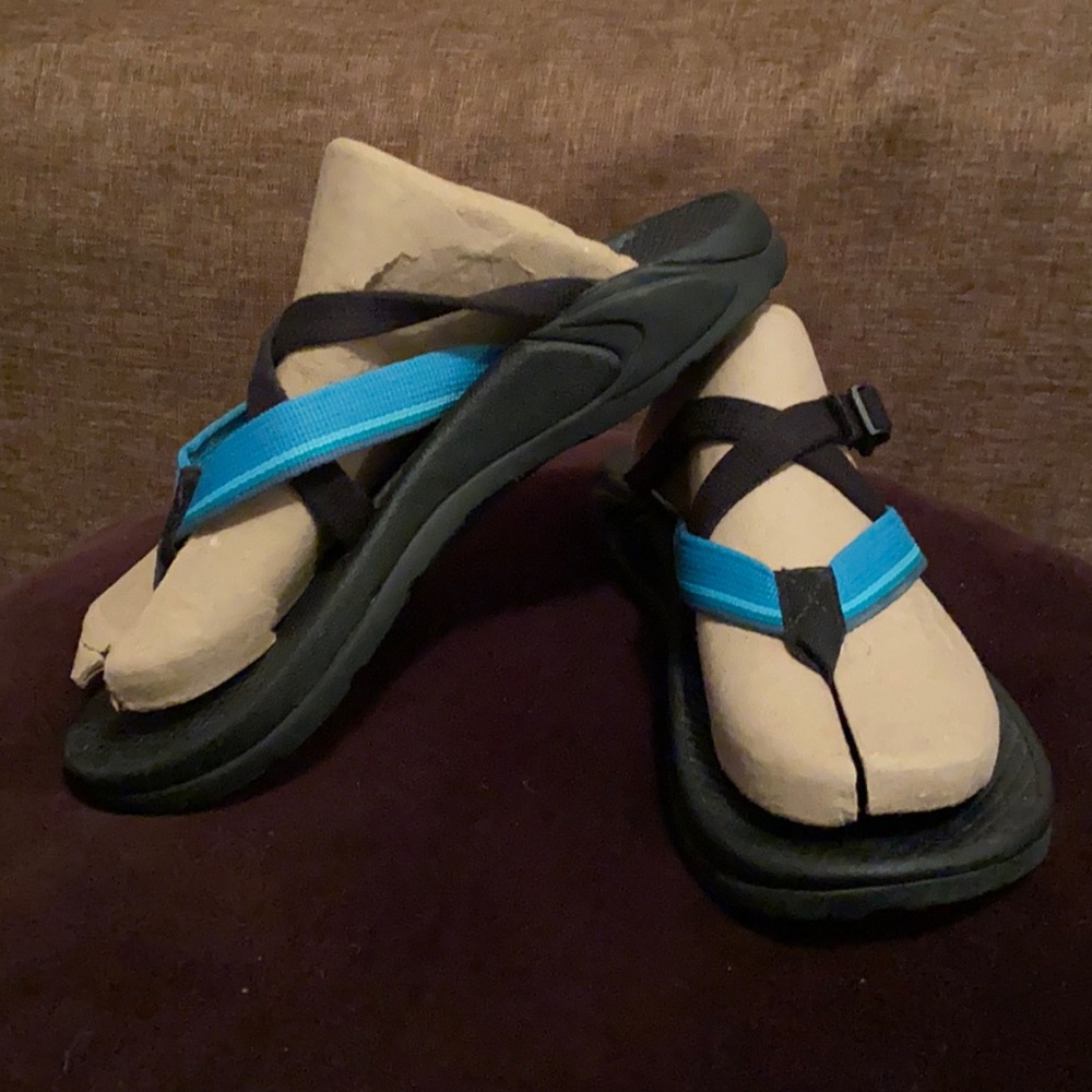 Chaco flip flops size 39